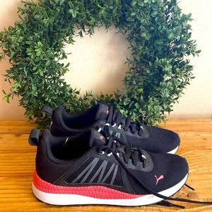 Puma Soft Foam size 9